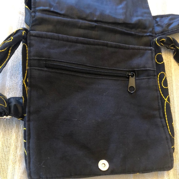 Crossbody Bag 420 - Picture 4 of 5